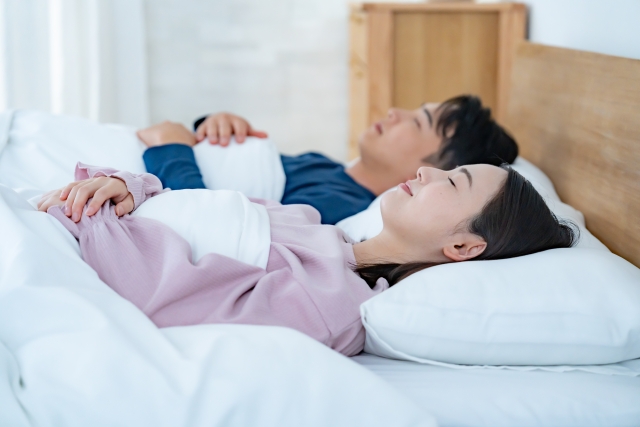 夫婦のセックスレスに悩むあなたへ｜頻度・年齢・痛みの悩みと心の整え方